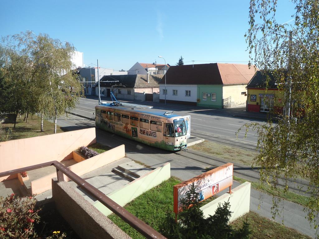 Apartman Osijek Ngoại thất bức ảnh