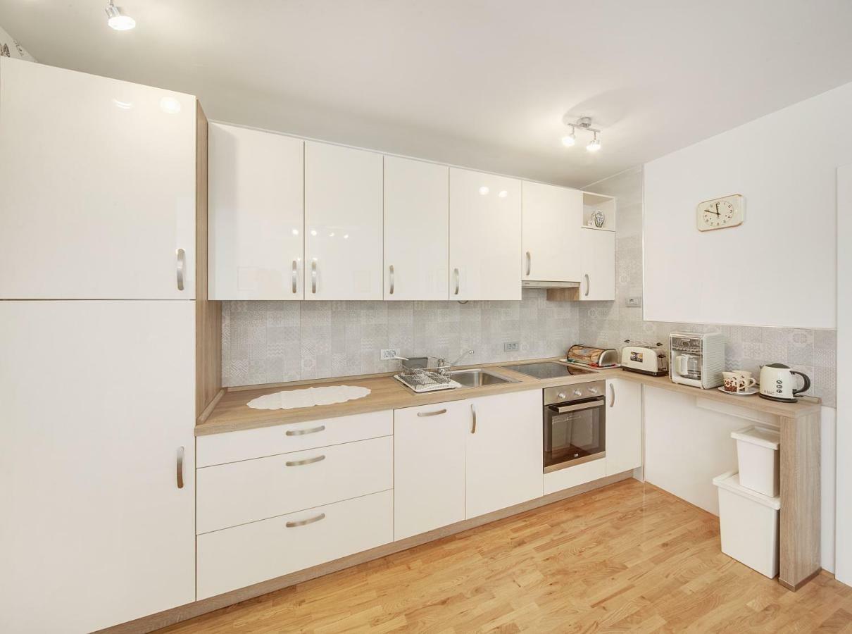Apartman Osijek Ngoại thất bức ảnh